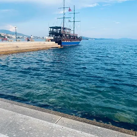 City Beach Apartment