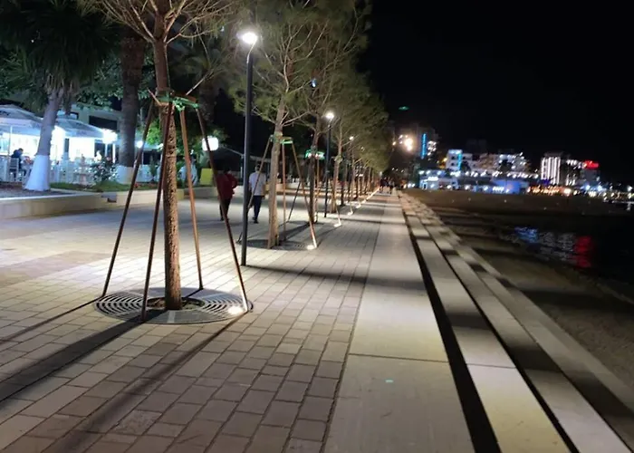 City Beach Apartment Apartman *