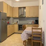 Daire City Beach Apartment *