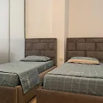 Daire City Beach Apartment
