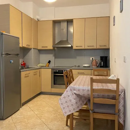 公寓 City Beach Apartment *
