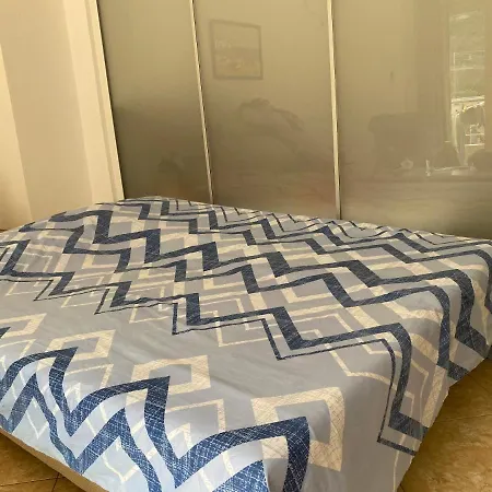 City Beach Apartment Sarandë