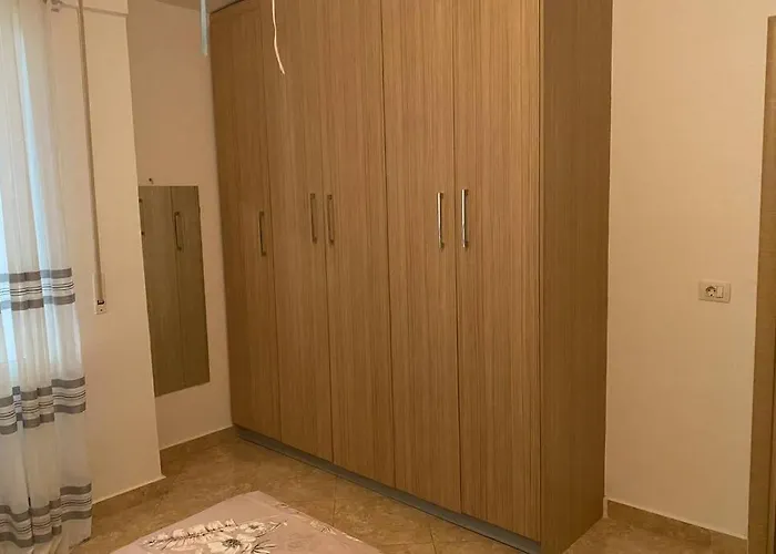 City Beach Apartment סרנדה