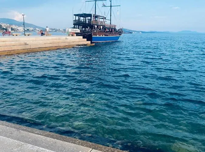 City Beach Apartment