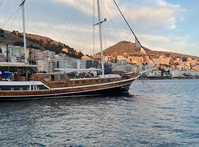 City Beach Apartment Apartament Saranda